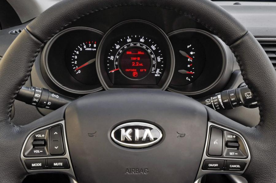  Kia Rio 5-Door 2012 года  (фото 19 из 39)